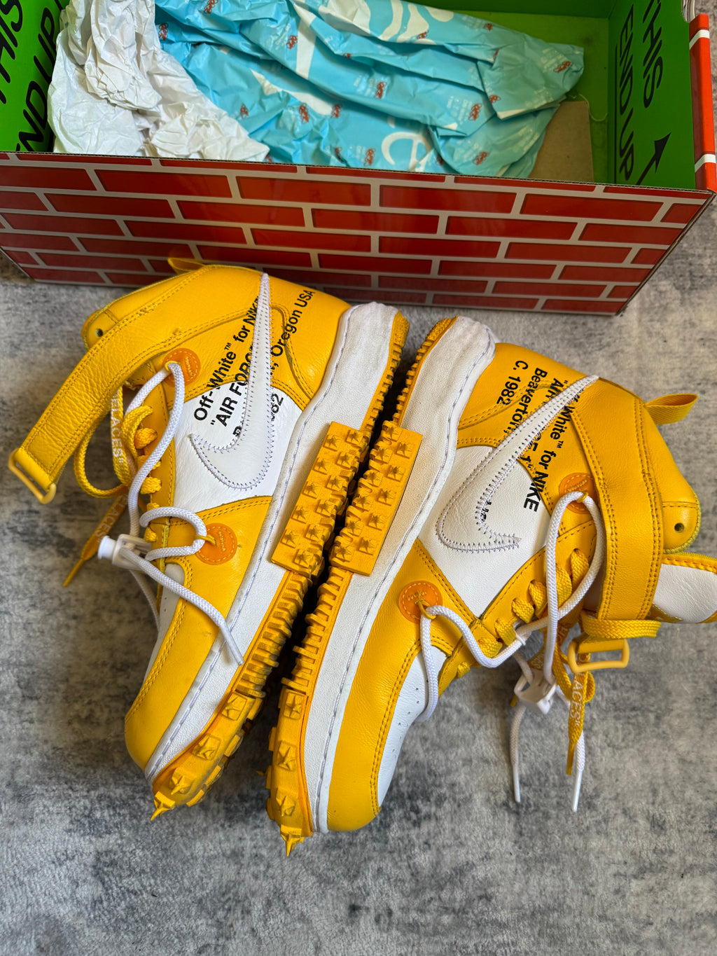 NIKE OFF WHITE AIR FORCE 1 MID