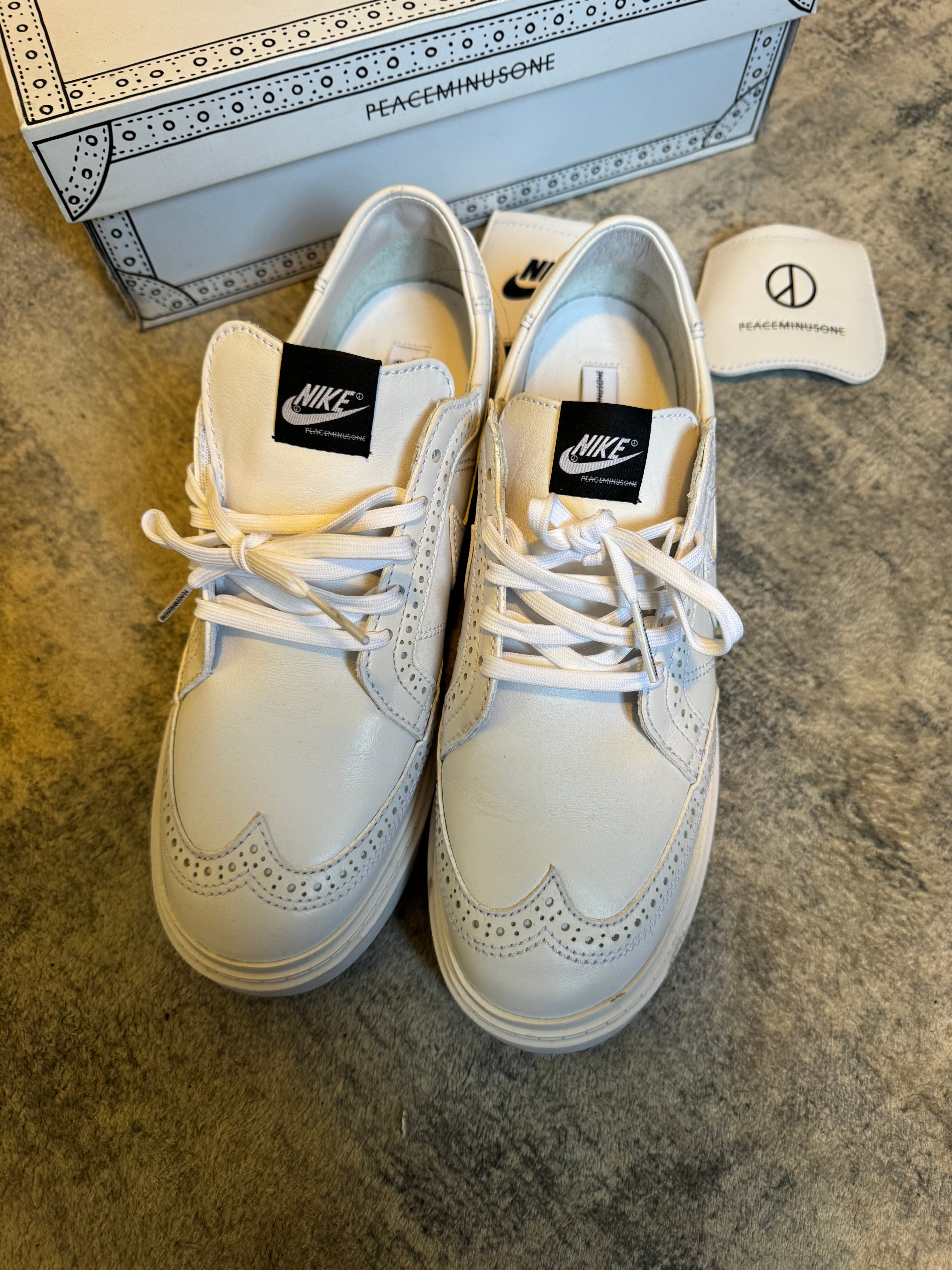 NIKE PEACEMINUSONE