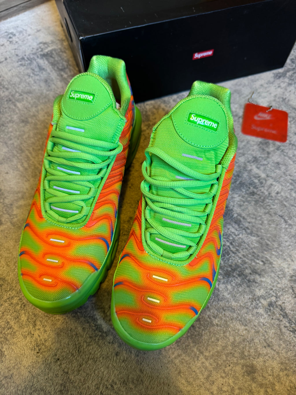 NIKE SUPREME TUNED