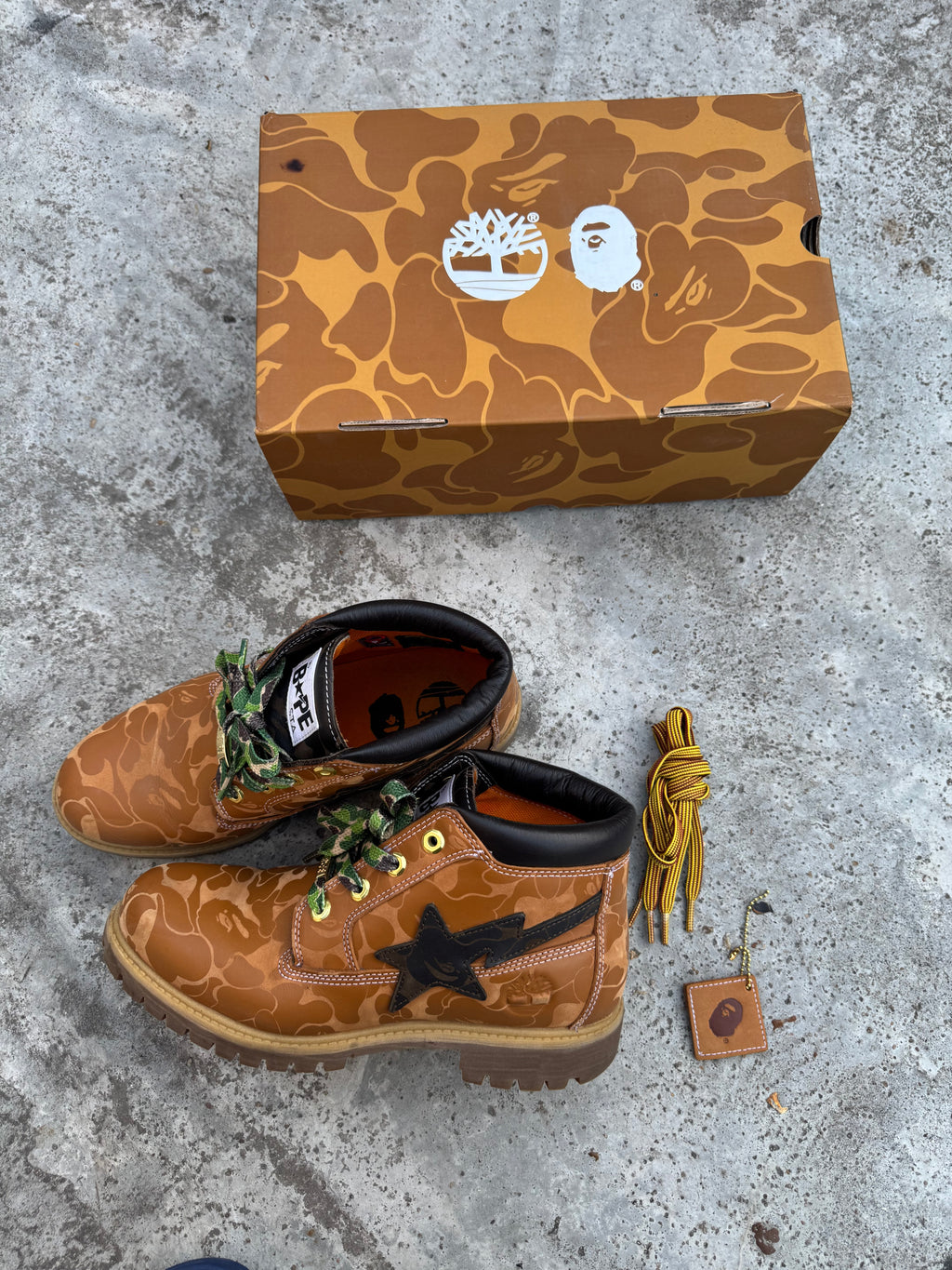 TIMBERLAND BAPE UNDEFEATED