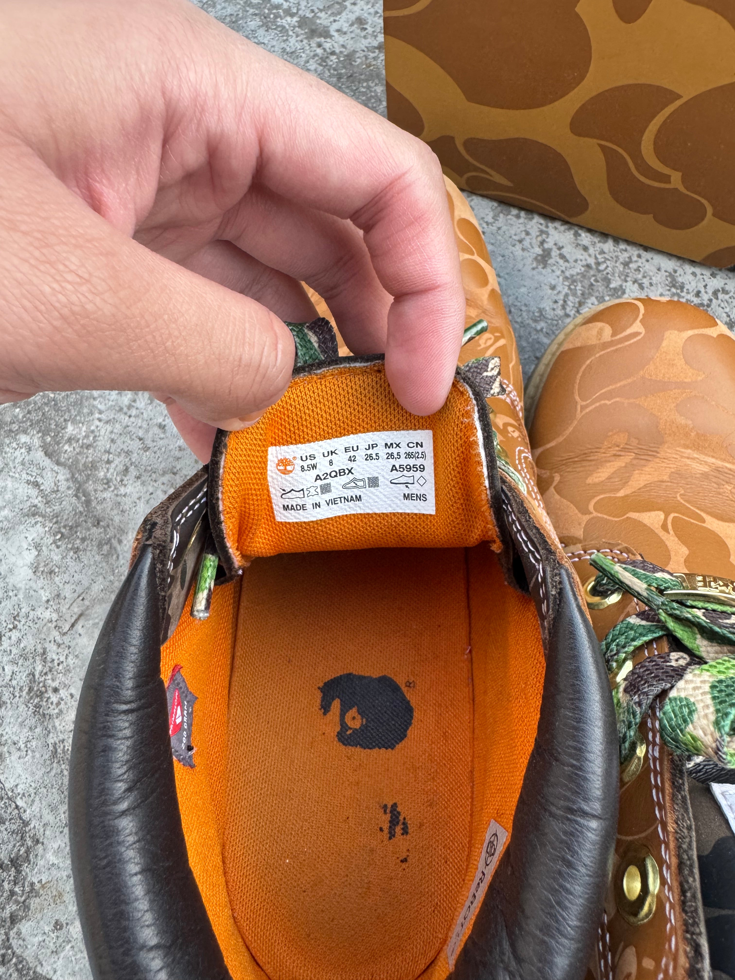 TIMBERLAND BAPE UNDEFEATED