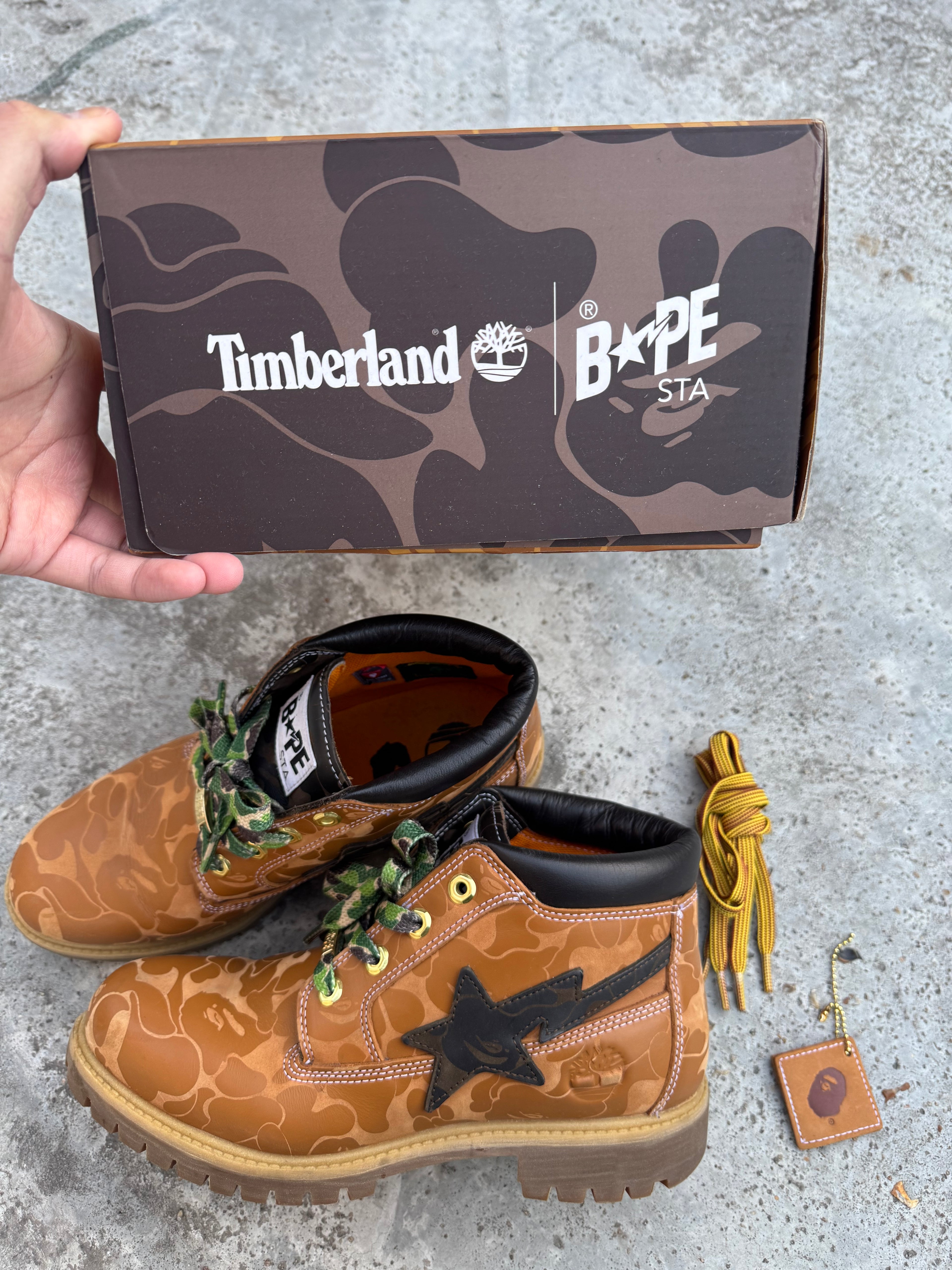 TIMBERLAND BAPE UNDEFEATED