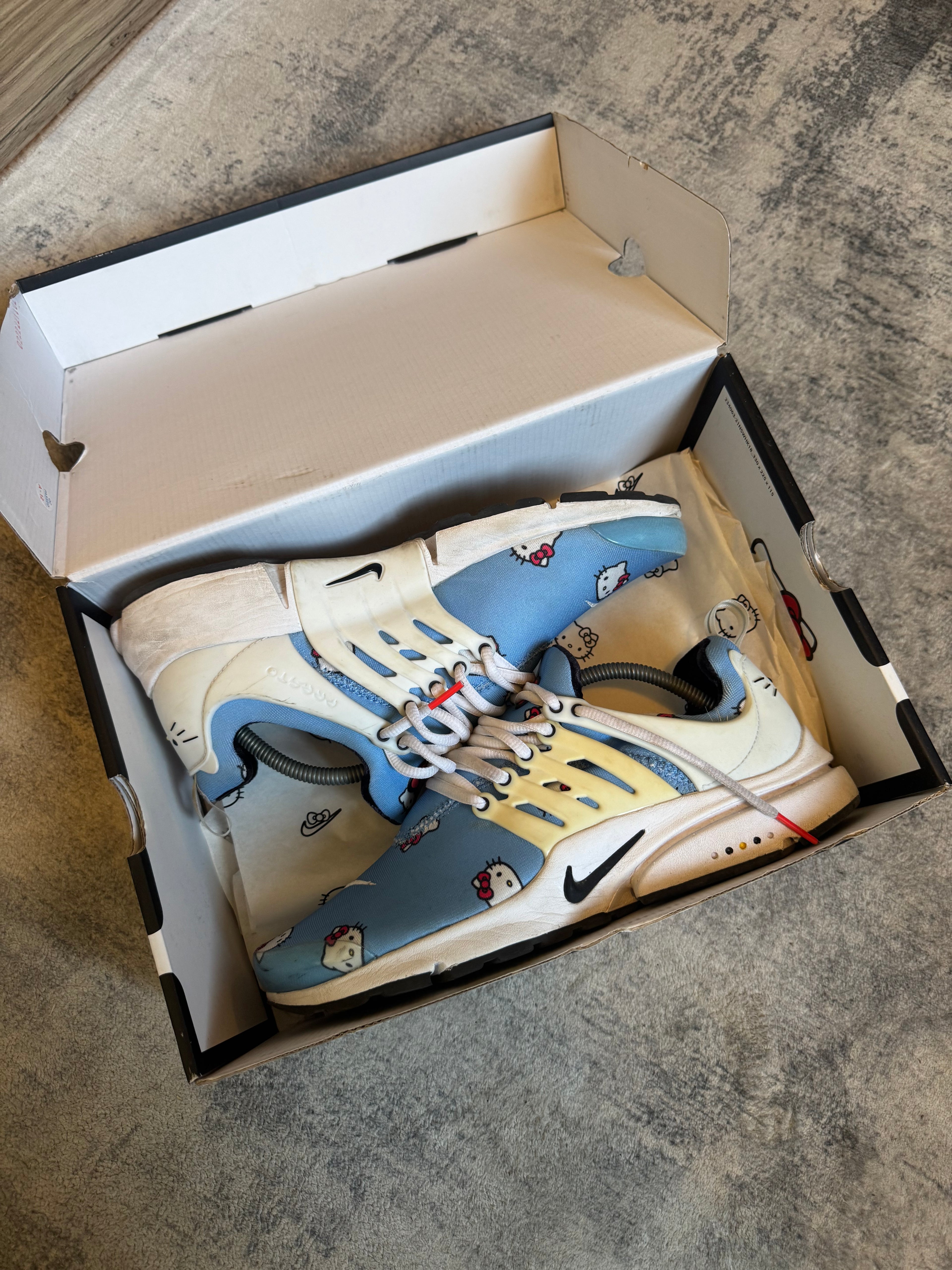 NIKE PRESTO HELLO KITTY