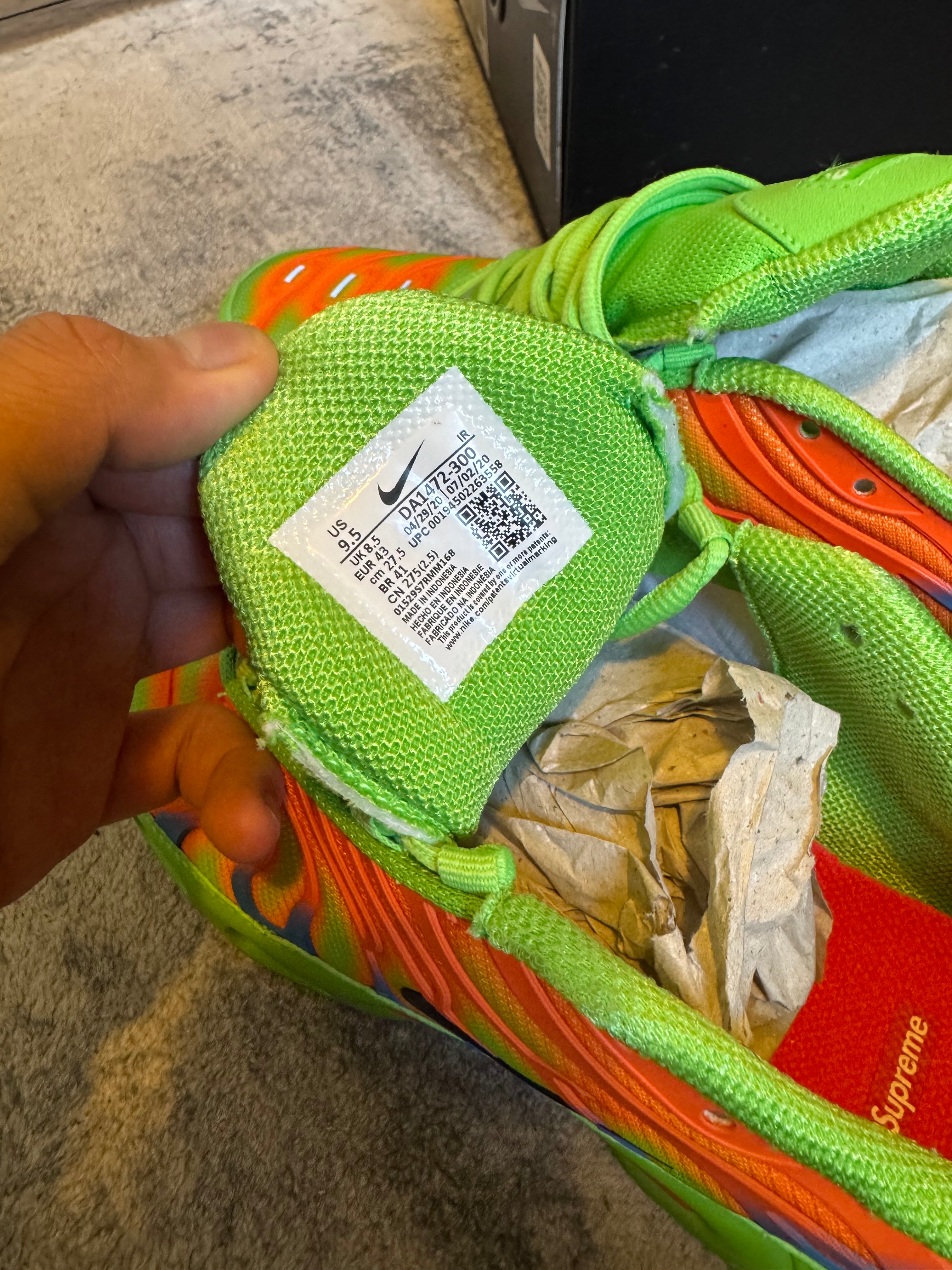 NIKE SUPREME TUNED