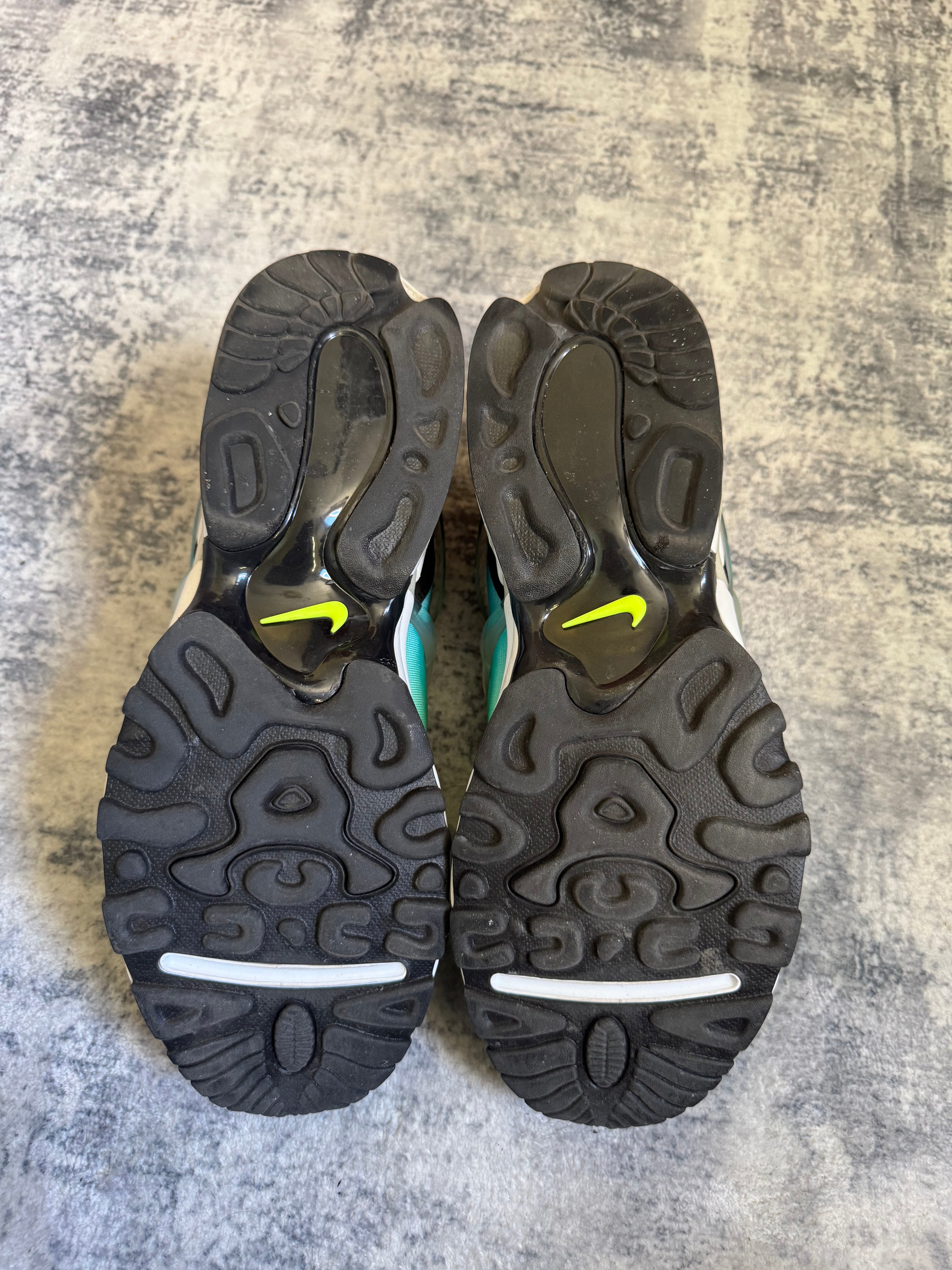 NIKE KUKINI