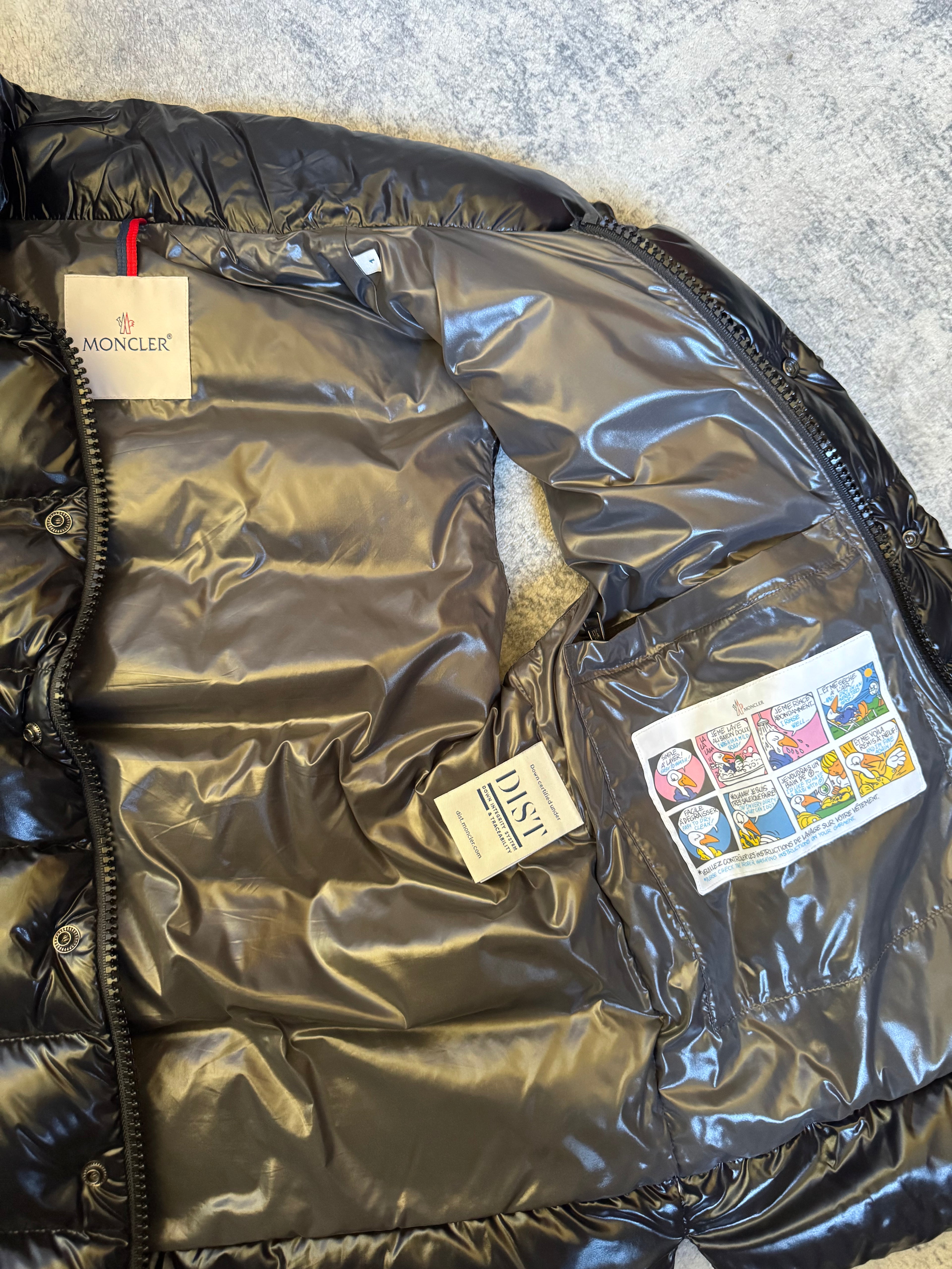 MONCLER PUFFER